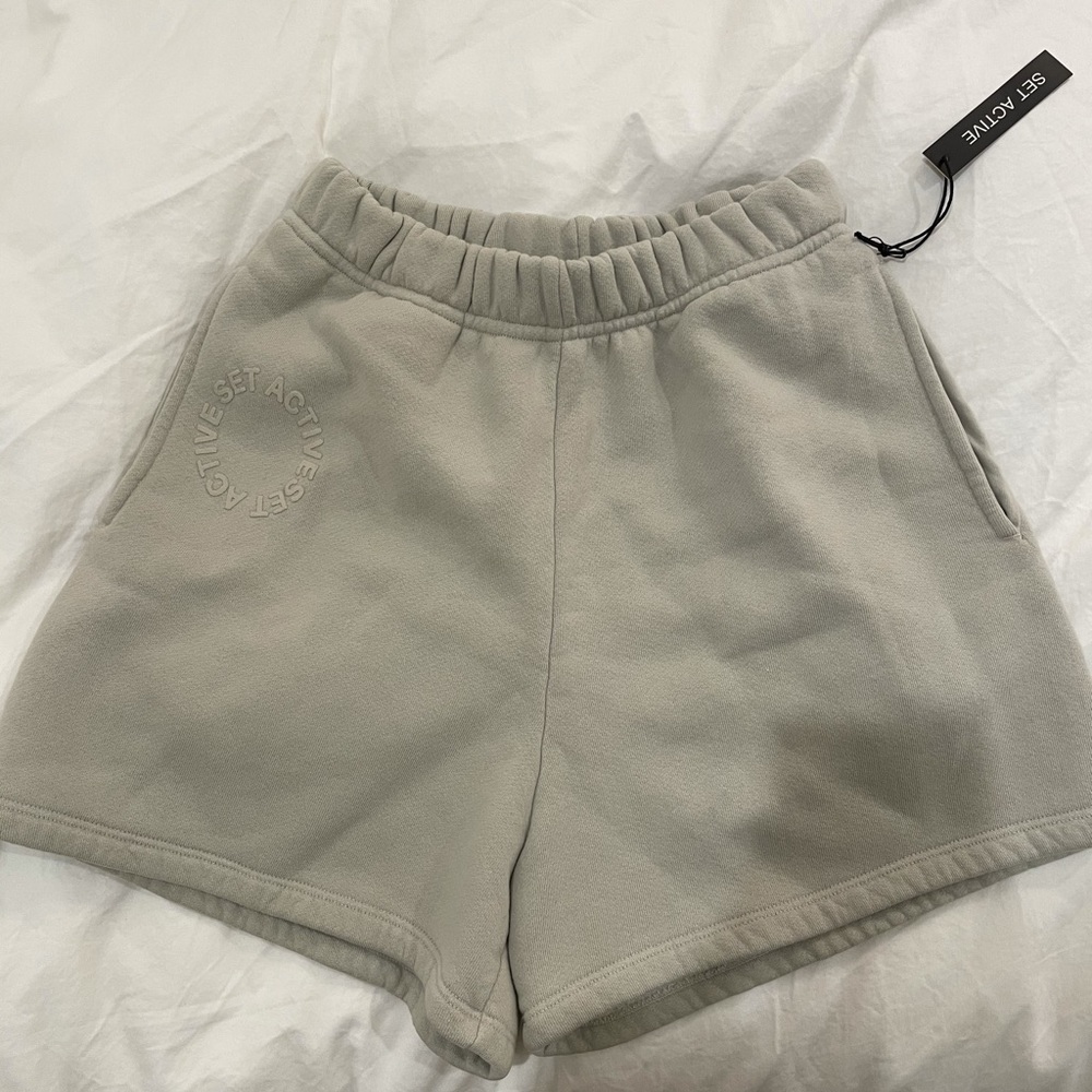 Set active dune shorts